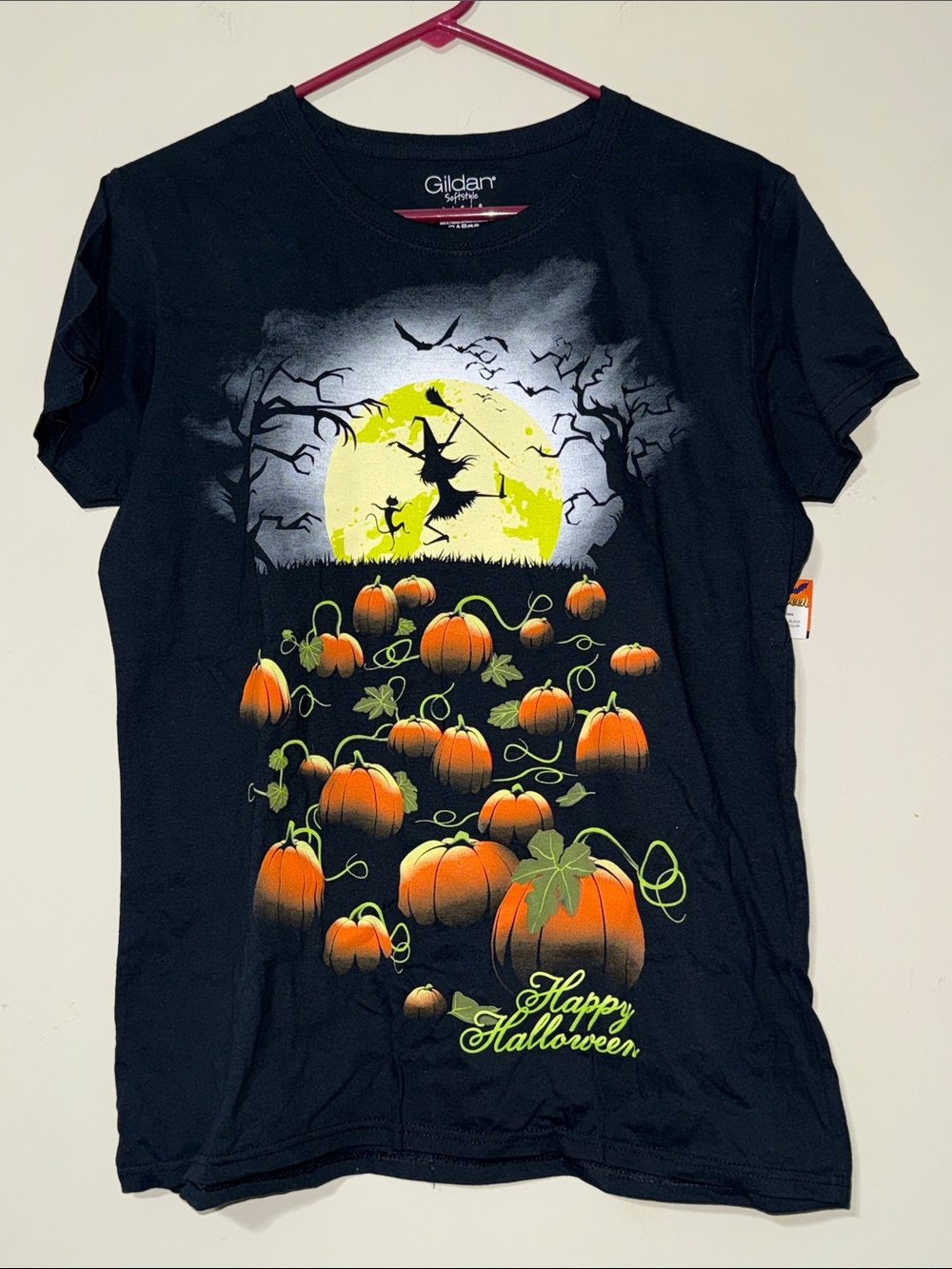 Gildan Softstyle ladies lrg 12/14 Happy Halloween pumpkin patch witch black cat